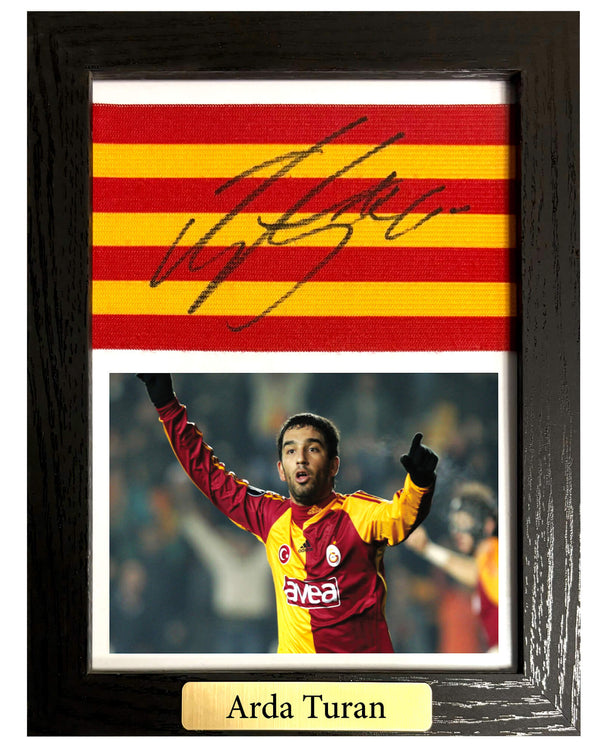 Arda Turan - Gesigneerde Galatasaray aanvoerdersband
