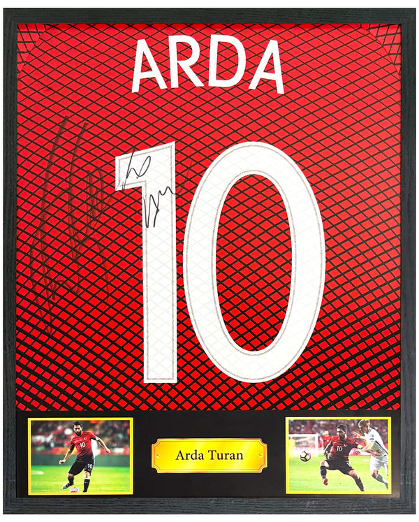 Arda Turan - Gesigneerd Turkije thuisshirt (EK 2016)