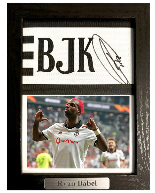 Ryan Babel - Gesigneerde Beşiktaş aanvoerdersband