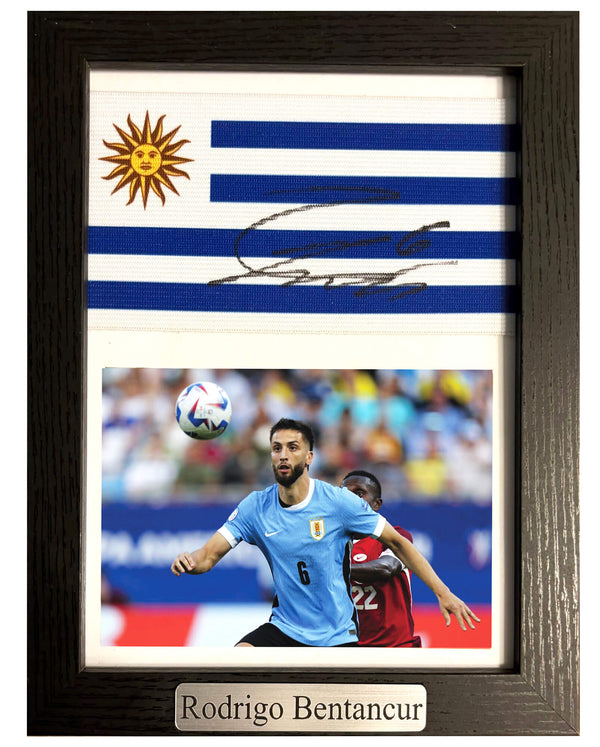 Rodrigo Bentancur - Gesigneerde Uruguay aanvoerdersband