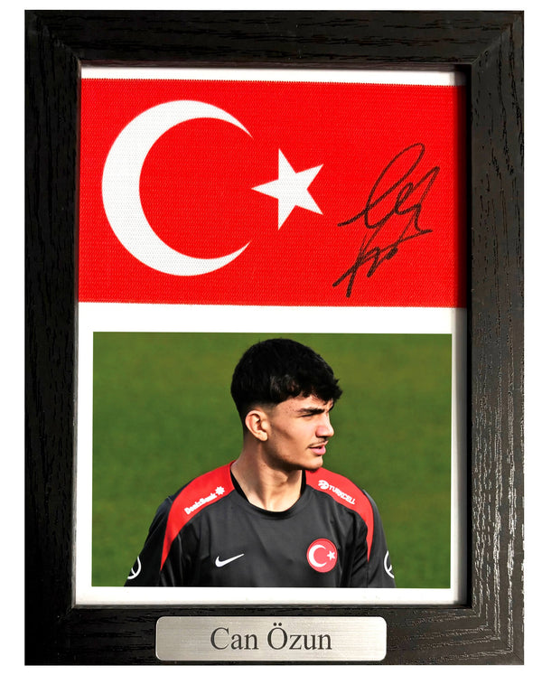 Can Uzun - Gesigneerde Turkije aanvoerdersband