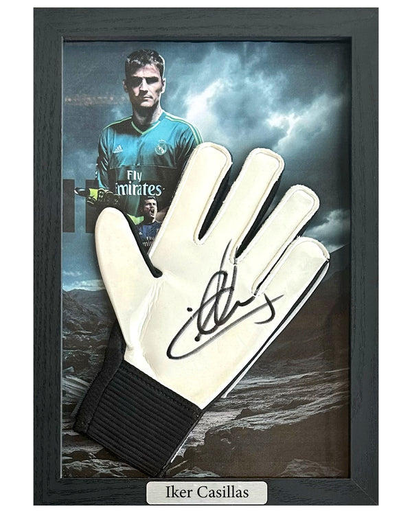 Iker Casillas - Gesigneerde keepershandschoen