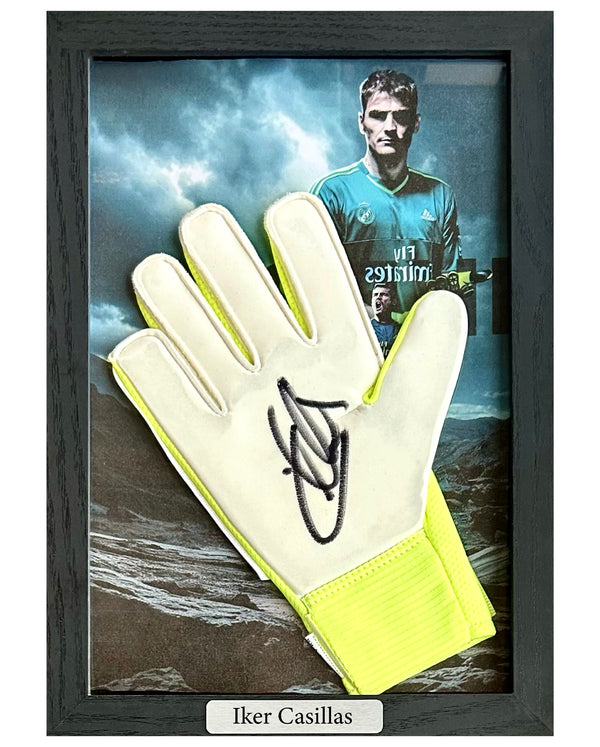 Iker Casillas - Gesigneerde keepershandschoen