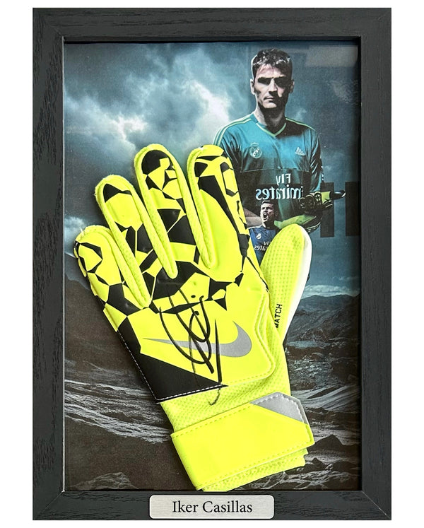 Iker Casillas - Gesigneerde keepershandschoen