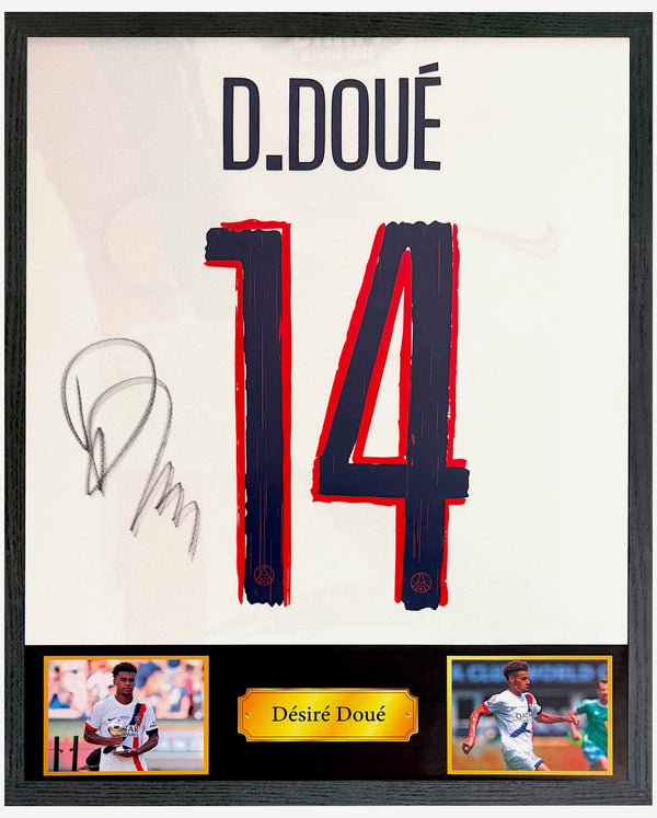Désiré Doué - Gesigneerd Gesigneerd Paris Saint-Germain uitshirt 24/25 (Treble seizoen)