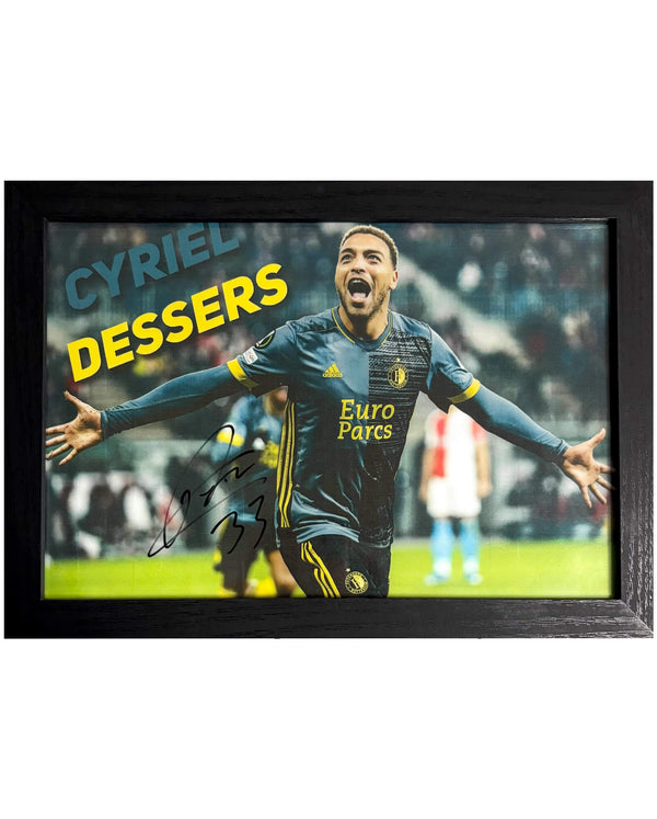 Cyriel Dessers - Gesigneerde Feyenoord foto - 30x21