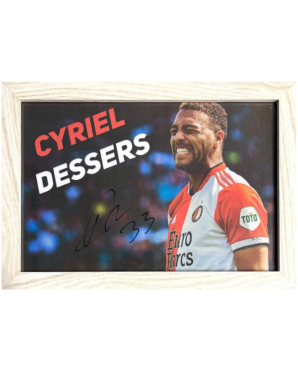 Cyriel Dessers - Gesigneerde Feyenoord foto - 30x21