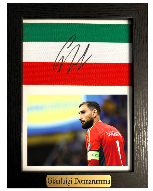 Gianluigi Donnarumma - Gesigneerde Italië aanvoerdersband