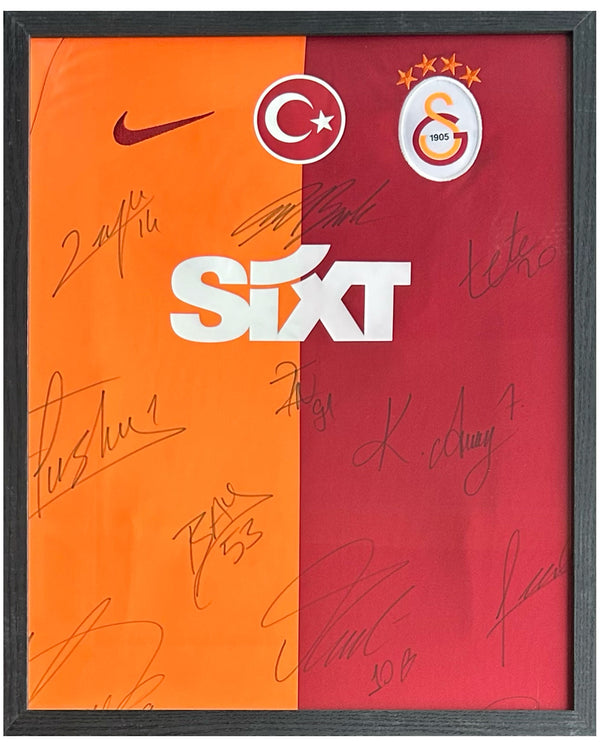 Volledige selectie - Gesigneerd Galatasaray thuisshirt