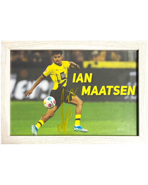 Ian Maatsen - Gesigneerde Borussia Dortmund foto - 30x21