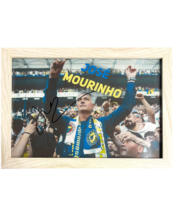 José Mourinho - Gesigneerde Fenerbahçe foto - 30x21