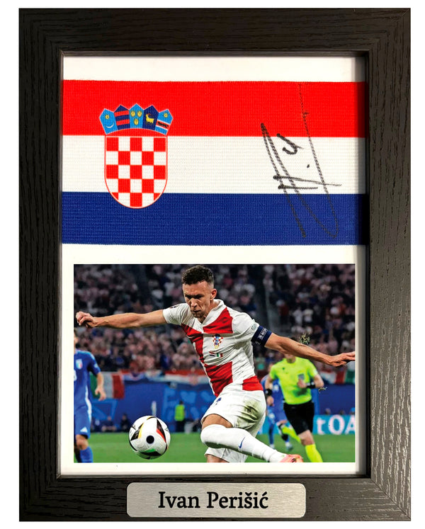 Ivan Perišić - Gesigneerde Kroatië aanvoerdersband