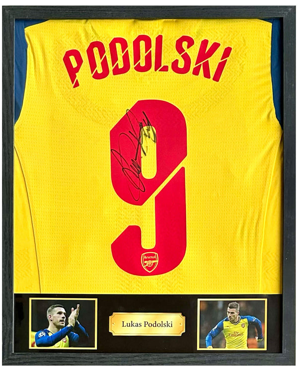 Lukas Podolski - Matchworn + gesigneerd Arsenal uitshirt 14/15