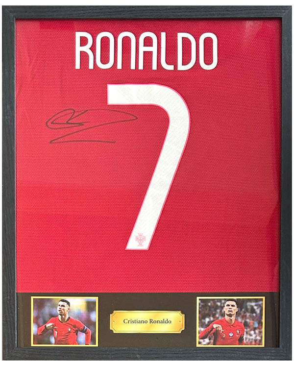 Cristiano Ronaldo - Gesigneerd Portugal thuisshirt 12/13