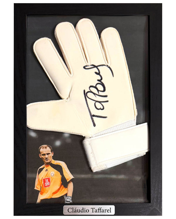 Cláudio Taffarel - Gesigneerde keepershandschoen