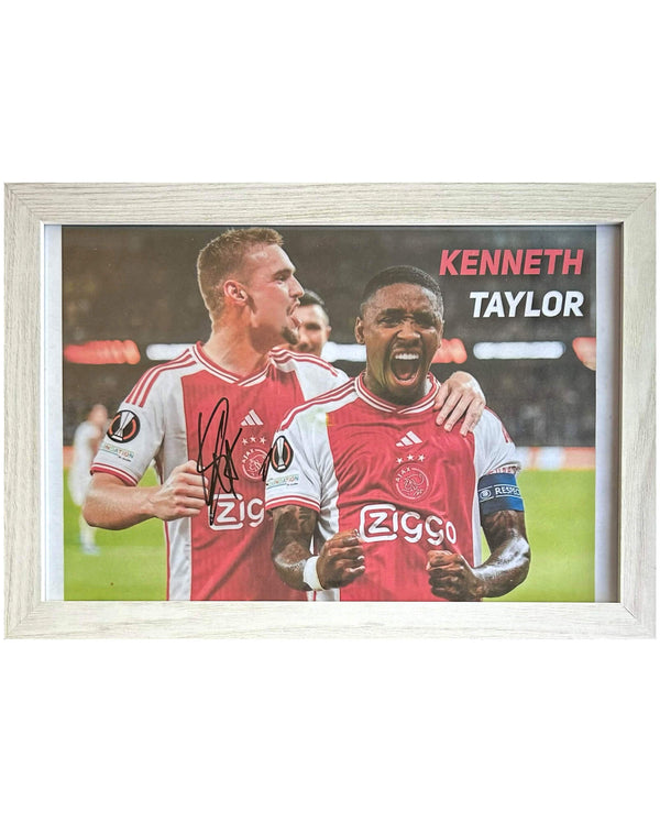 Kenneth Taylor - Gesigneerde Ajax foto - 30x21