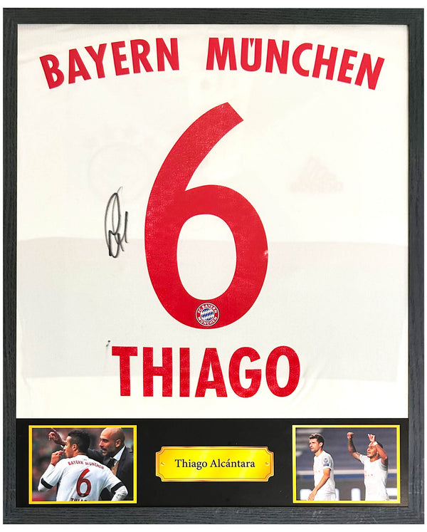 Thiago Alcántara - Gesigneerd Bayern München uitshirt 15/16