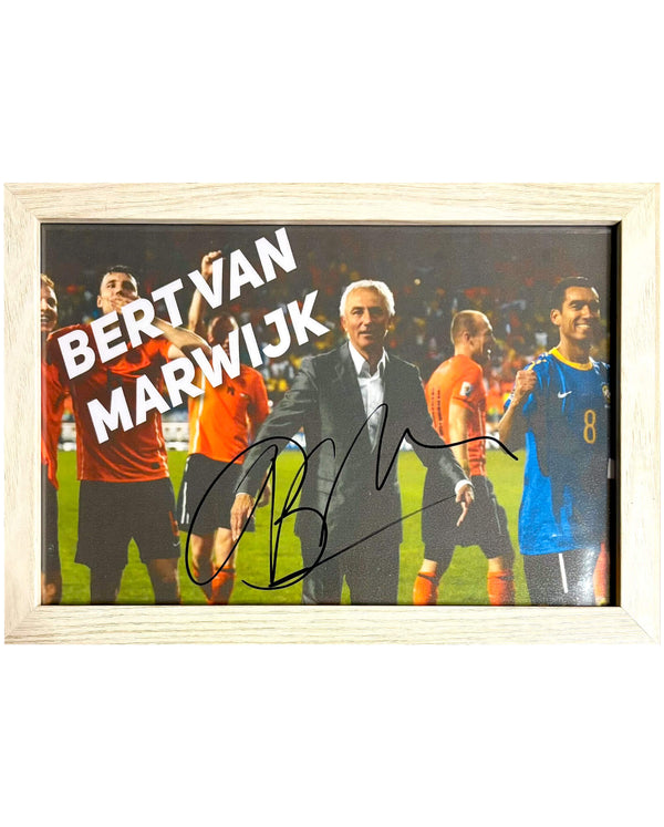 Bert van Marwijk - Gesigneerde Nederland foto - 30x21 (WK 2010)