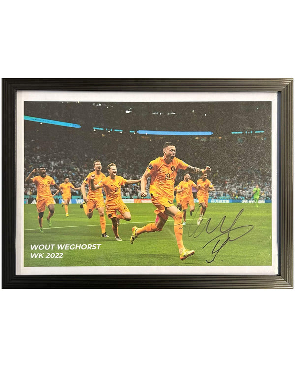 Wout Weghorst - Signed photo World Cup 2022 - 30x21