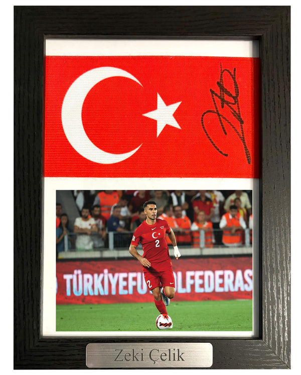 Zeki Çelik - Gesigneerde Turkije aanvoerdersband